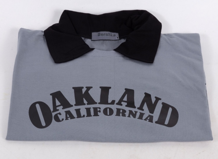 تیشرت مردانه یقه دار طرح Bershka