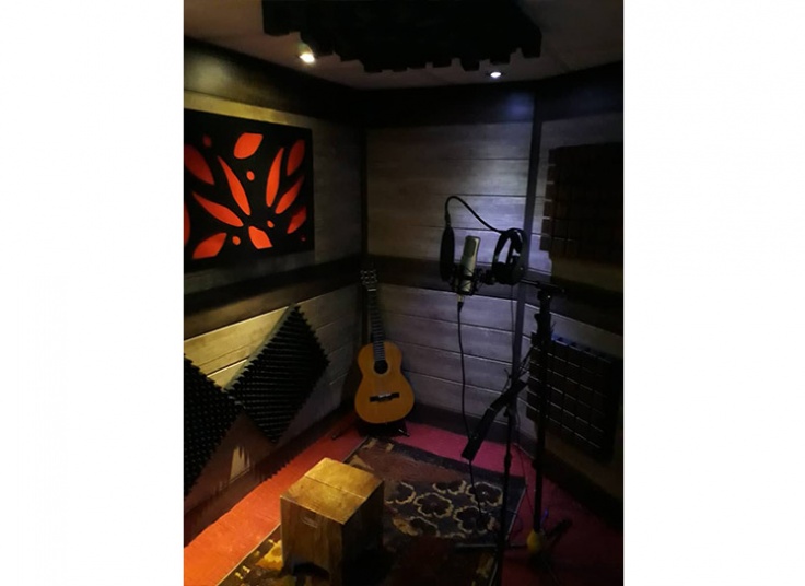 آموزش گیتار پاپ و کلاسیک استودیو راد