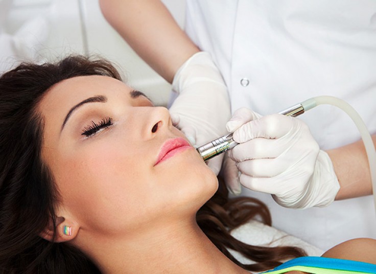 لیزر ELIGHT و 2017SHR مطب دکتر صفاریان