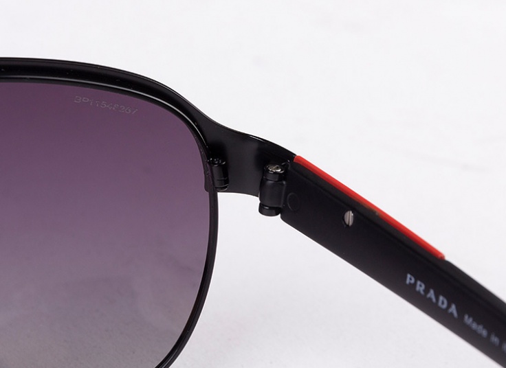 عینک آفتابی پلورایز PRADA