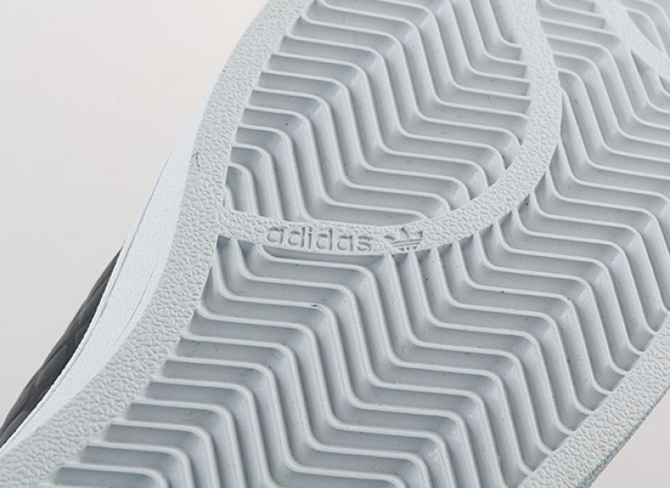 کفش ورزشی ADIDAS