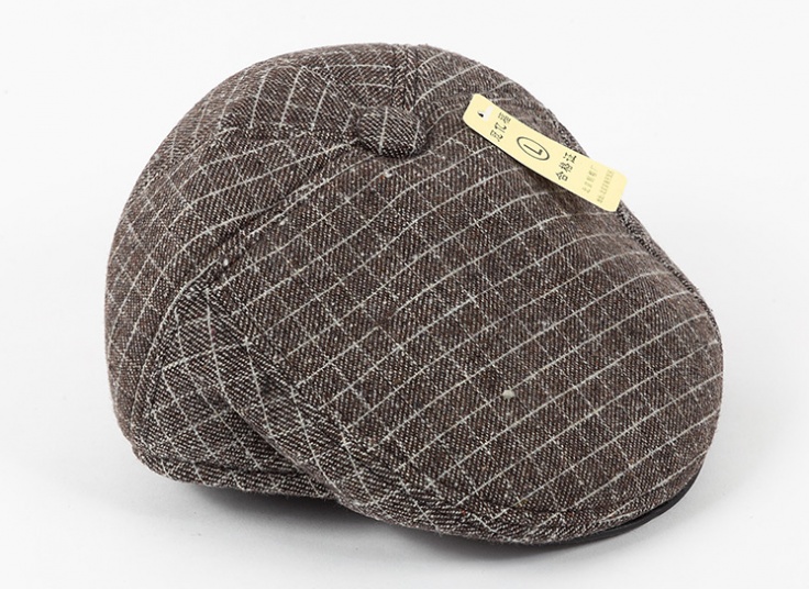 کلاه کپ دکمه دار