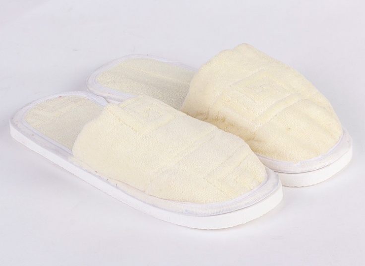 دمپایی روفرشی حوله ای