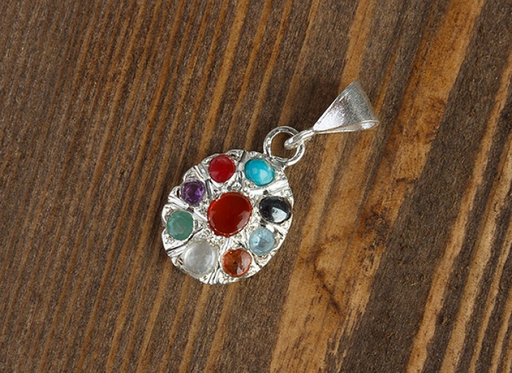 آویز و انگشتر نقره جواهرنشان