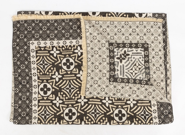 شال موهر louis vuitton