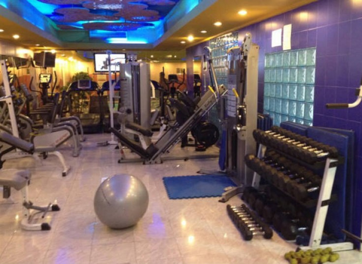 مجموعه ورزشی ساحل آرام