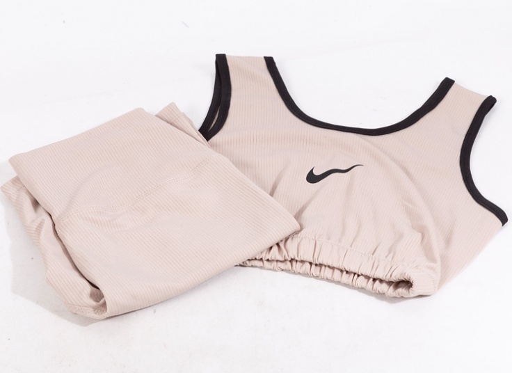ست ورزشی زنانه Nike