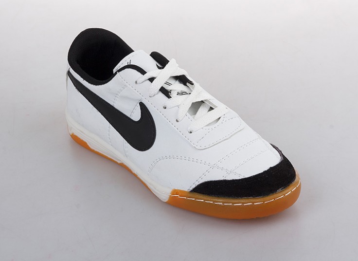 کفش فوتبالی طرح NIKE