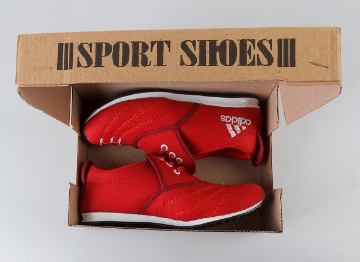 کفش بچگانه طرح adidas