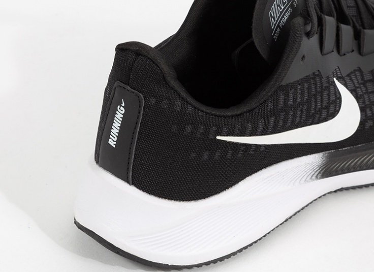 کتانی مردانه NIKE