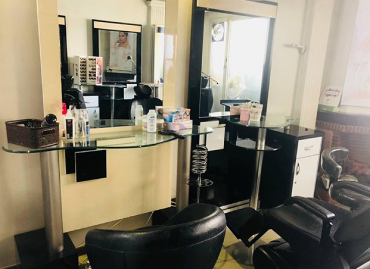 آموزش کاشت ناخن مهرانه