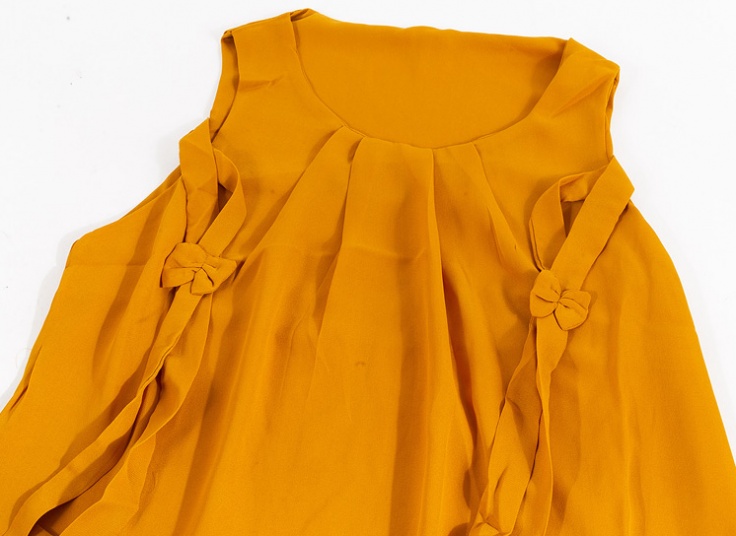 تاپ حریر جلو پلیسه