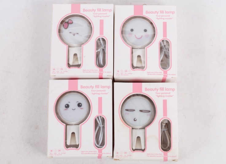 رینگ لایت عروسکی