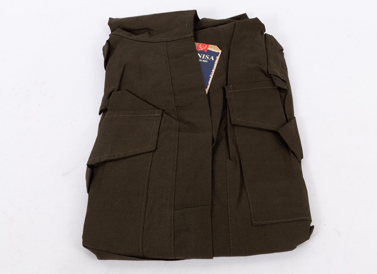 مانتو لینن سرشانه پاگون‌دار