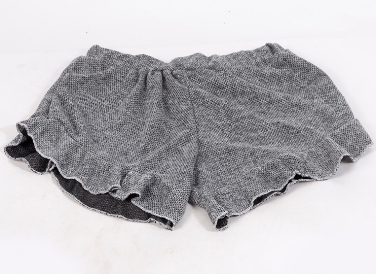 شورتک چین دار زنانه طرح بافت