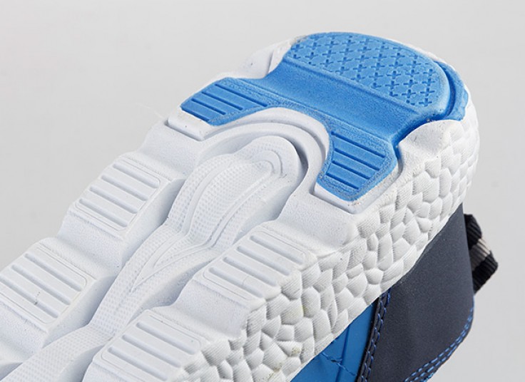 کفش ورزشی مردانه مدل Flora 748