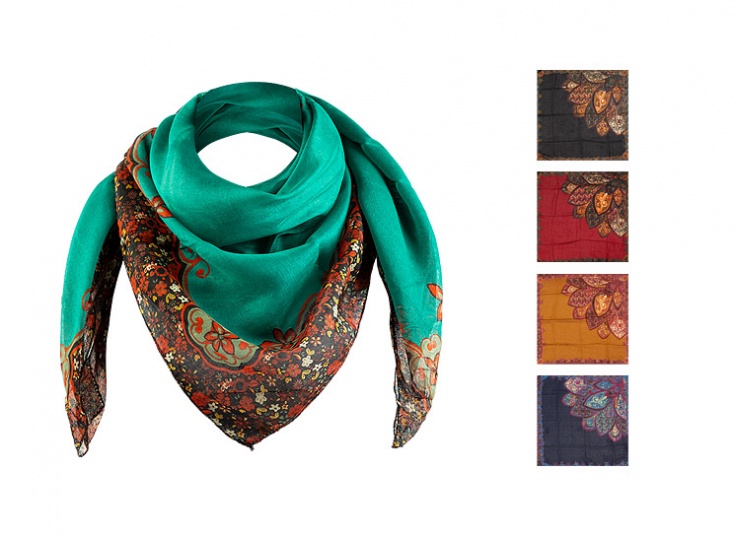 روسری نخی گل‌دار