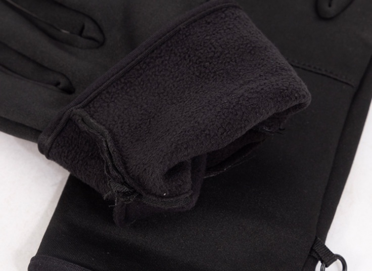 دستکش طبیعت‌ گردی The North Face