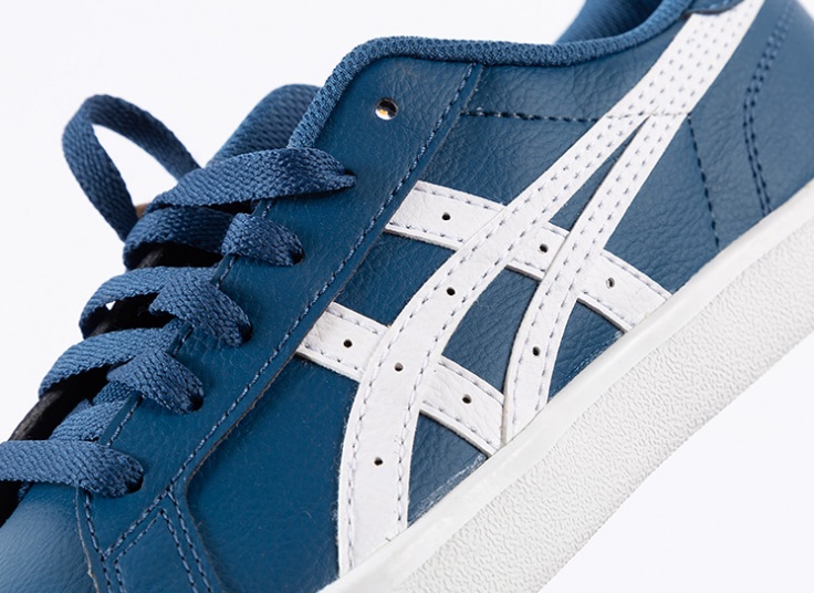 کتانی زنانه asics