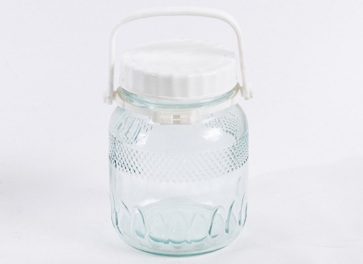 بانکه شیشه ای