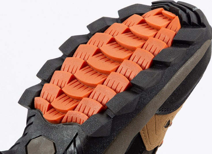 کفش کوهنوردی مدل 2102