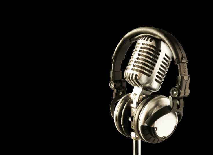 تست صدا خوانندگی یا گویندگی در موسسه سپند هنر