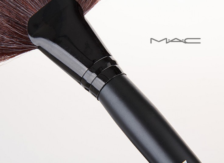 پکیج برس آرایشی رولی Mac