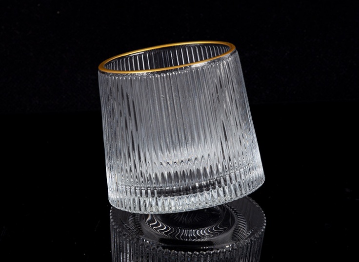 نیم لیوان چرخشی