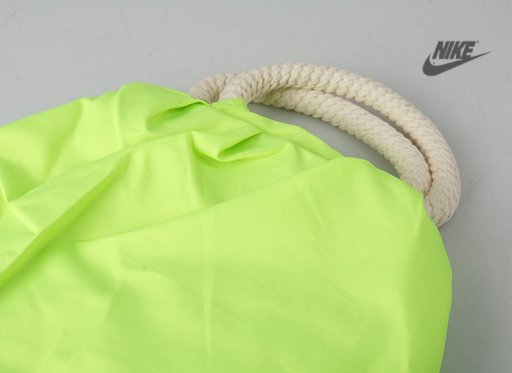 کیف ورزشی زنانه NIKE