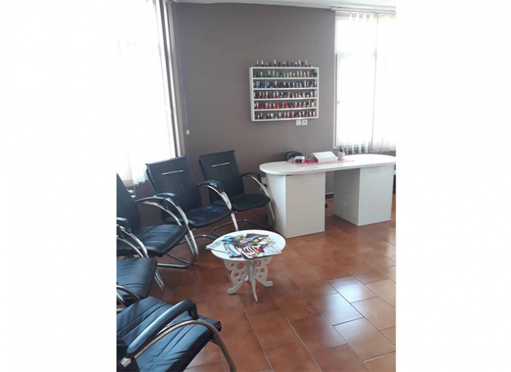 سالن زیبایی فلورا