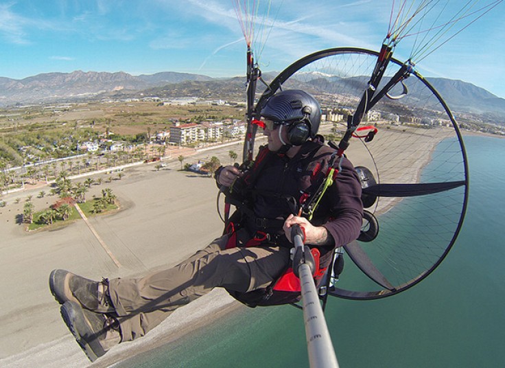 پرواز با پاراموتور 