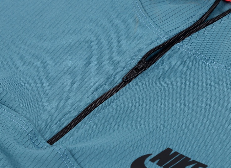 تیشرت نیم زیپ ورزشی طرح Nike