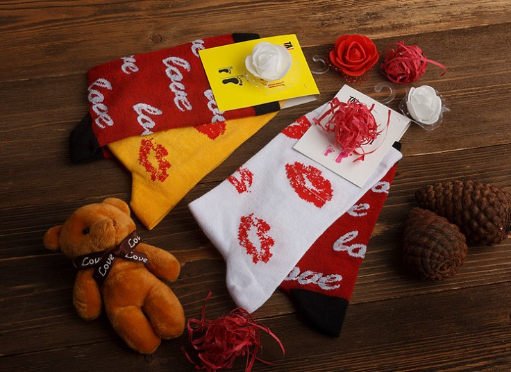 جوراب طرحدار LOVE