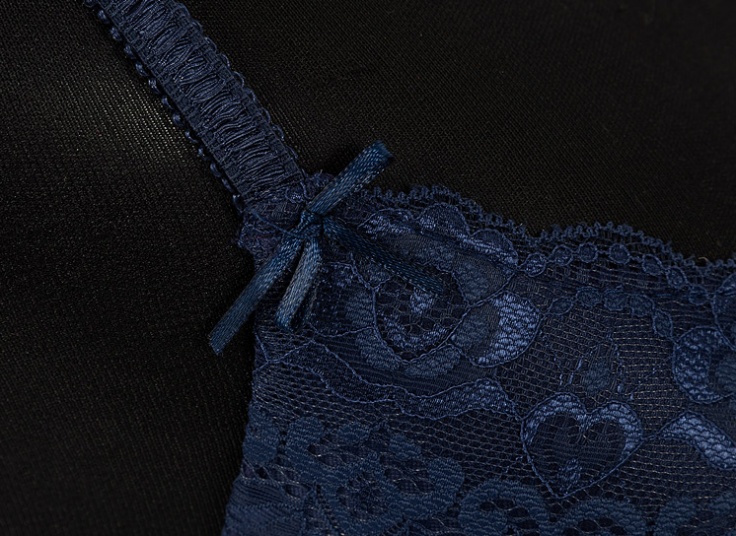 ست لباس زیر زنانه