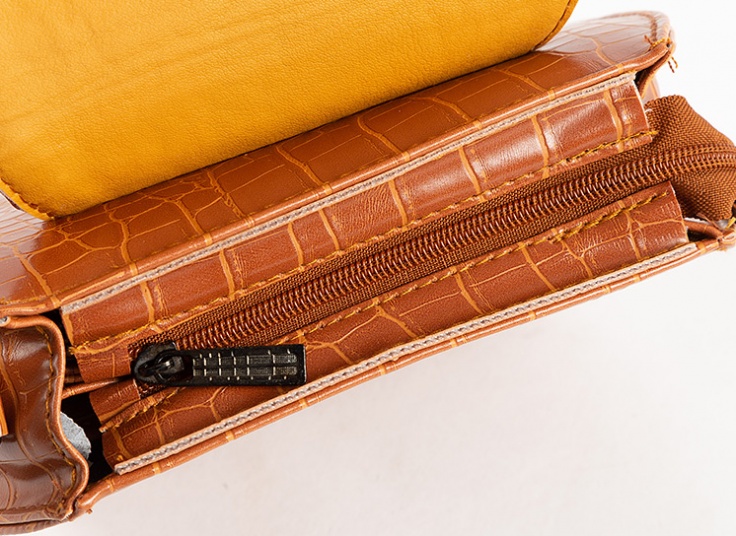 کیف دوشی گرد