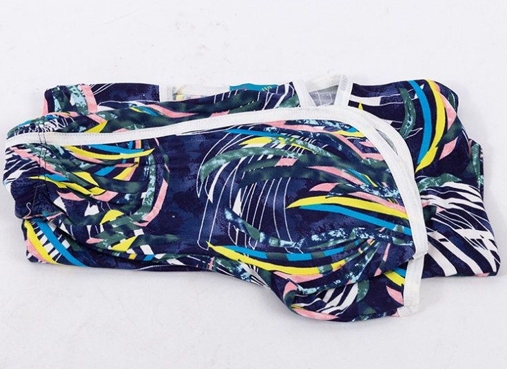 ست تاپ و شلوارک طرحدار دخترانه