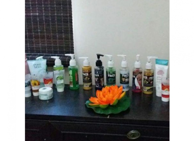 پاکسازی پوست در مجموعه افسانه