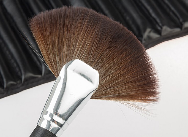 پکیج برس آرایشی رولی