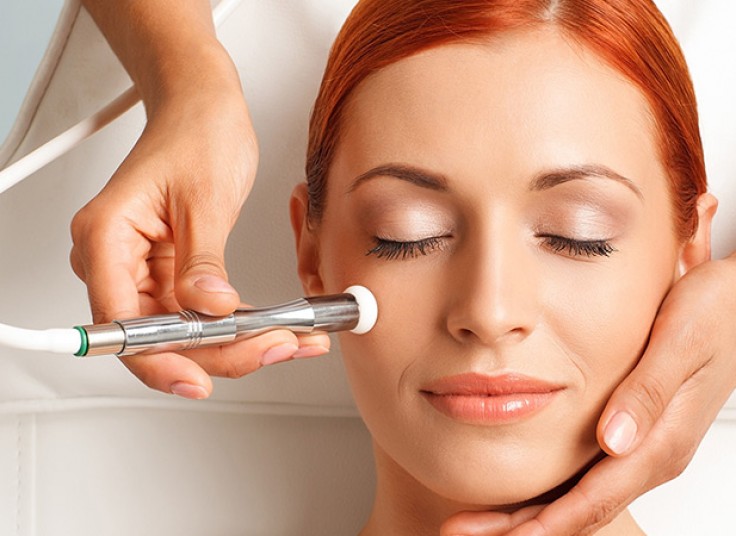 میکرودرم در کلینیک آریانا