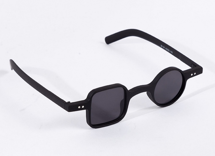 عینک آفتابی فانتزی مدل 50-91