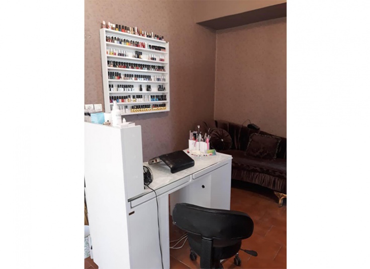 سالن زیبایی فلورا