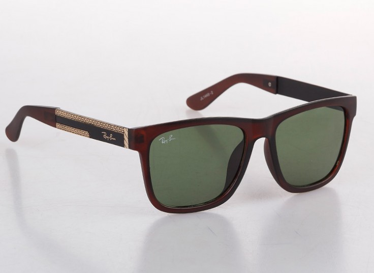 عینک آفتابی طرح RayBan