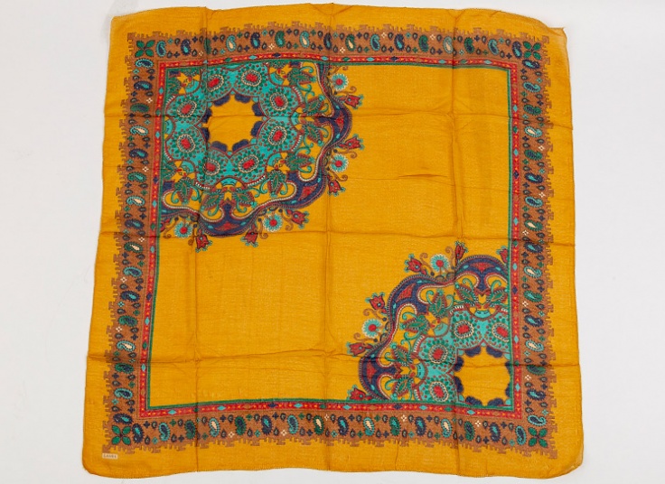 روسری نخی Lamia