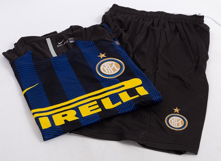 ست تیشرت و شلوارک باشگاهی