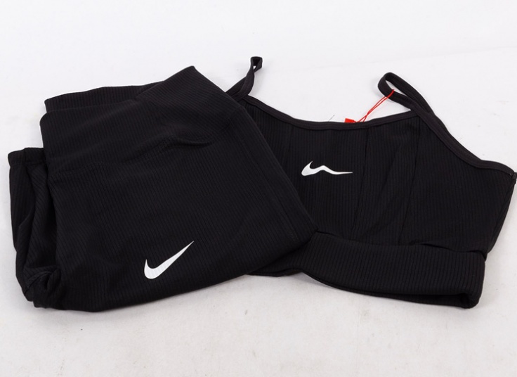 ست زنانه ورزشی طرح NIKE