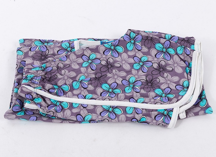 ست تاپ و شلوارک طرحدار دخترانه