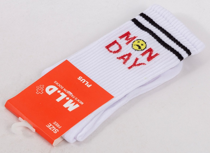 جوراب اسپرت ساق بلند طرح M.L.D