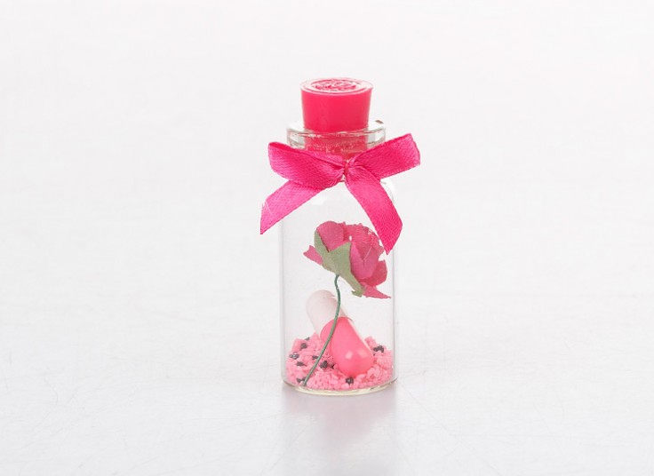 بطری عشق شیشه ای