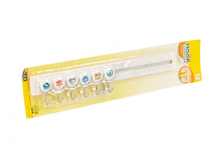 آویز طرح عروسکی