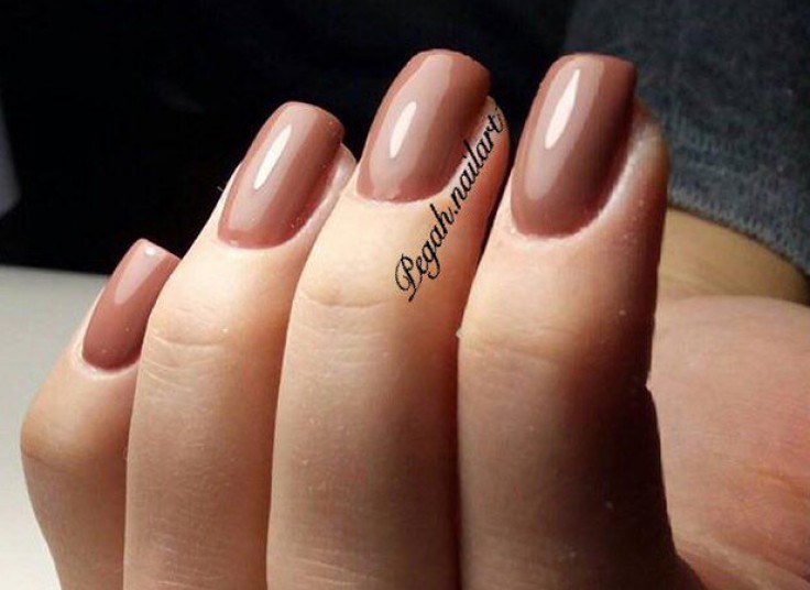 کاشت ناخن پانیذ